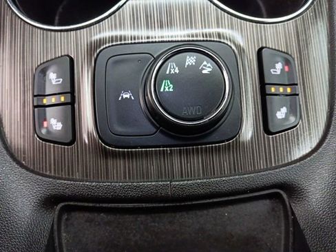 Used 2021 GMC Acadia SLT w/ Elevation Edition image 21