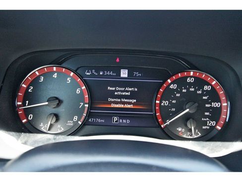 Used 2022 Nissan Frontier Pro-X RWD image 17