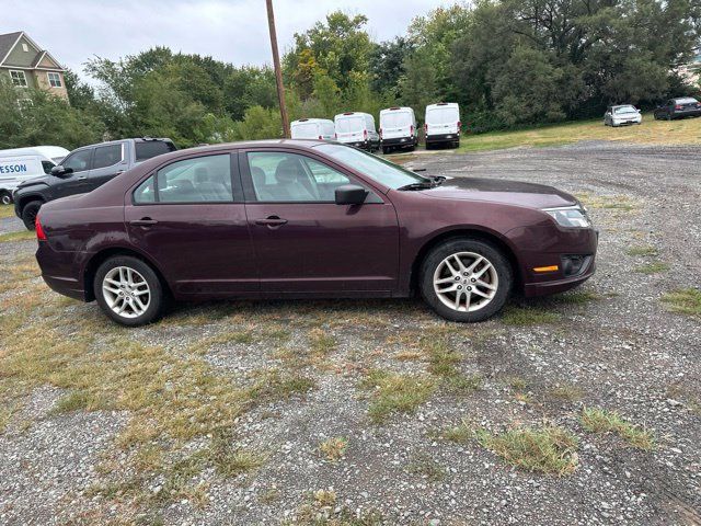 Used 2012 Ford Fusion S FWD image 1