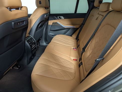 Used 2023 BMW X5 xDrive40i w/ Premium Package AWD/4WD image 44