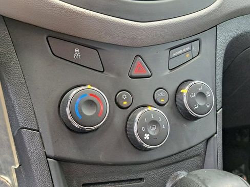 Used 2016 Chevrolet Trax LS FWD image 14
