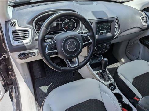 Used 2021 Jeep Compass Latitude w/ Convenience Group FWD image 10