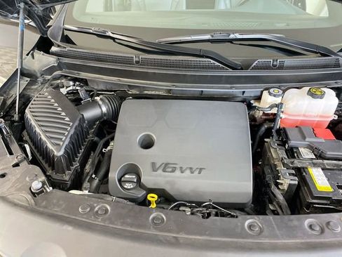 Used 2023 Buick Enclave Essence w/ LPO, Floor Liner Package AWD/4WD image 16
