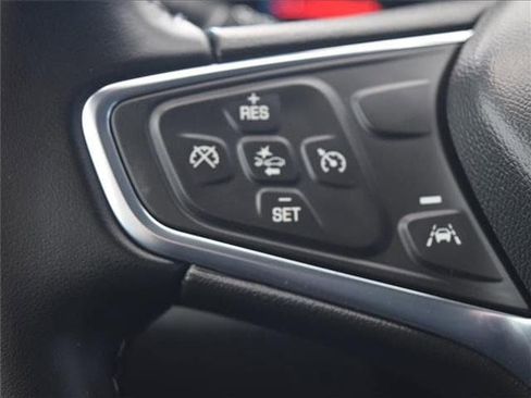 Used 2024 Chevrolet Equinox LT image 10