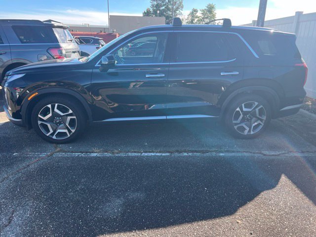 Used 2023 Hyundai Palisade SEL w/ Premium Package FWD image 1
