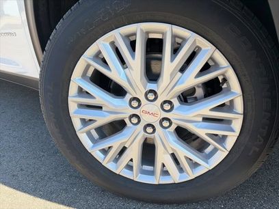 New 2026 GMC Acadia Elevation w/ Elevation Premium Package