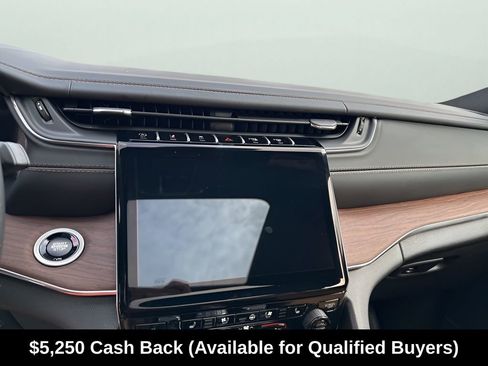 New 2025 Jeep Grand Cherokee Summit w/ Obsidian Package AWD/4WD image 35