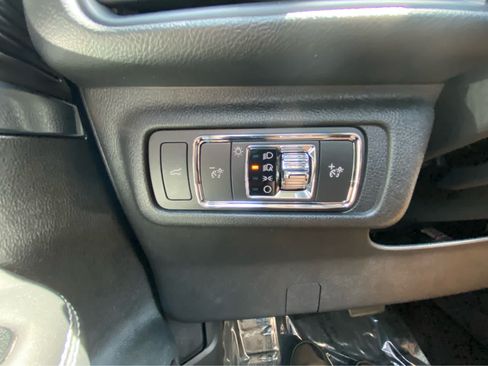 Used 2022 Lincoln Corsair FWD w/ Equipment Group 101A image 25