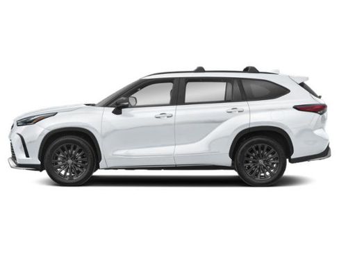 Used 2023 Toyota Highlander XSE FWD image 3