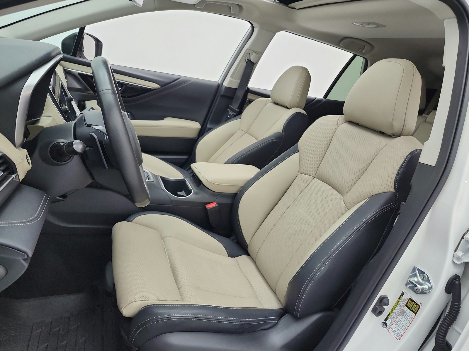 Used 2023 Subaru Outback Limited AWD/4WD image 10