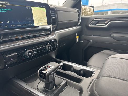 New 2025 Chevrolet Silverado 1500 LT image 6