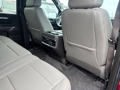 Used 2019 GMC Sierra 1500 SLT w/ SLT Premium Plus Package AWD/4WD image 18