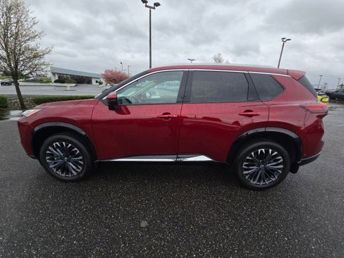 Certified 2025 Nissan Rogue Platinum w/ Tech Package AWD/4WD image 6