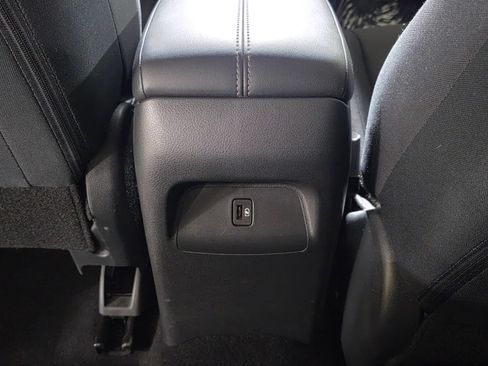 Used 2024 Nissan Sentra SV FWD image 16