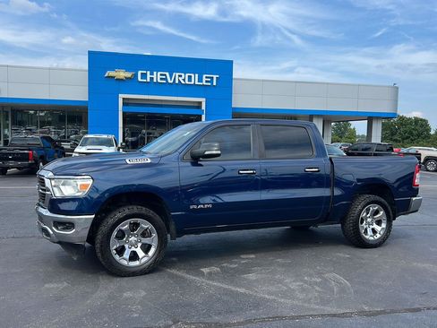 Used 2019 RAM 1500 Big Horn AWD/4WD image 2