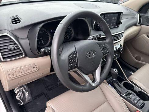 Used 2020 Hyundai Tucson Limited AWD/4WD image 16