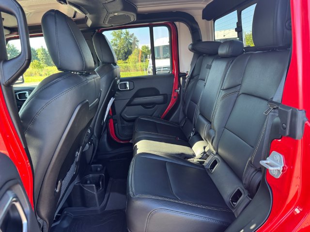 Certified 2025 Jeep Gladiator Mojave AWD/4WD image 19