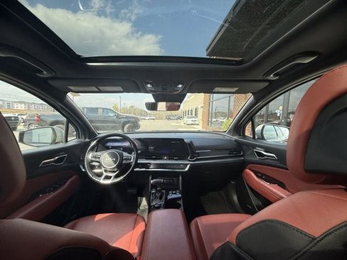 Used 2023 Kia Sportage SX image 15