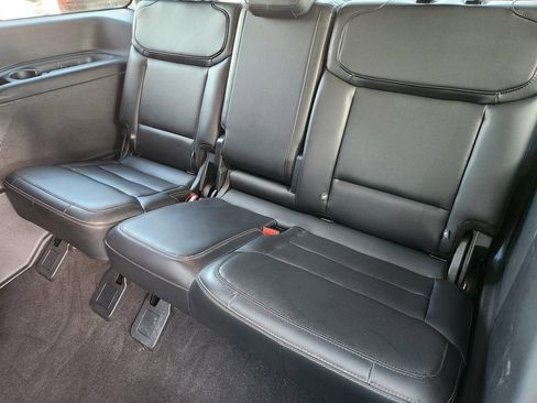 Certified 2025 Ford Expedition Platinum AWD/4WD image 16