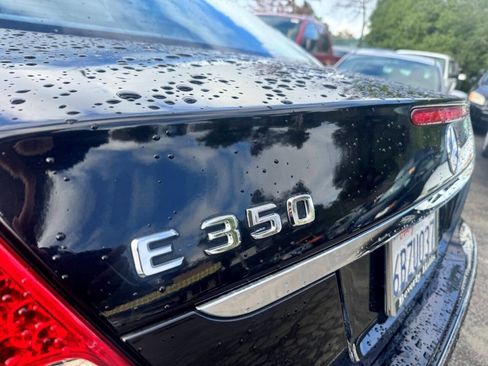 Used 2008 Mercedes-Benz E 350 Sedan image 4