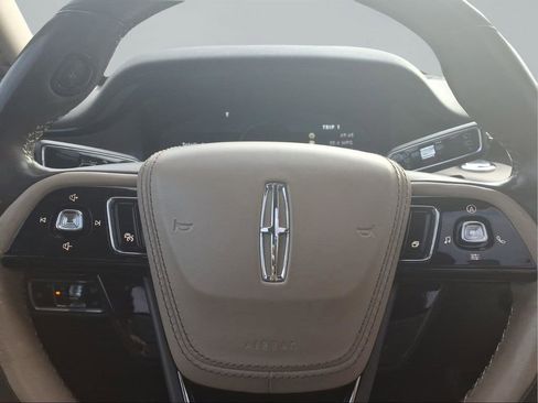 Used 2020 Lincoln Aviator Reserve w/ Equipment Group 202A image 15