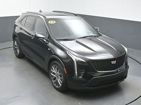 Used 2019 Cadillac XT4 Sport w/ LPO, Midnight Sport Package FWD image 43