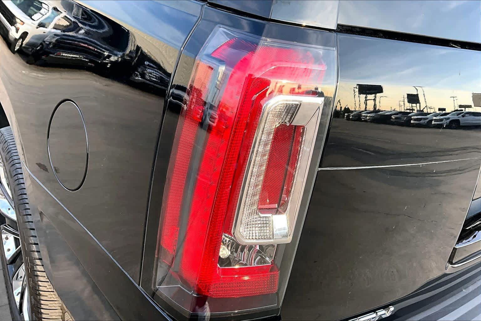 Used 2019 GMC Yukon Denali w/ Denali Ultimate Package RWD image 29
