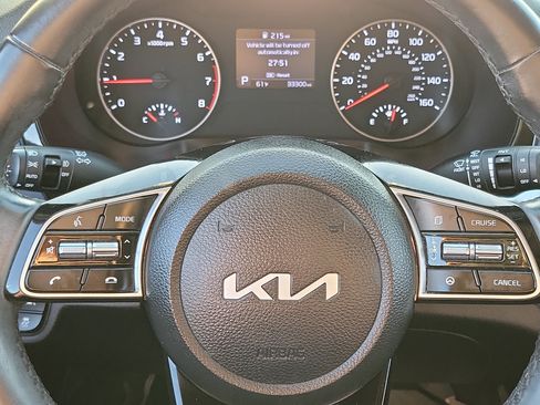 Used 2022 Kia Seltos S FWD image 8