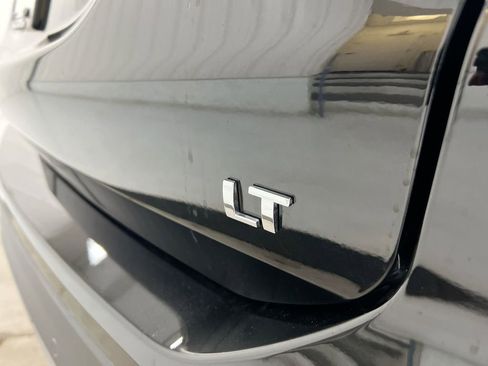 Used 2023 Chevrolet Equinox LT FWD image 25