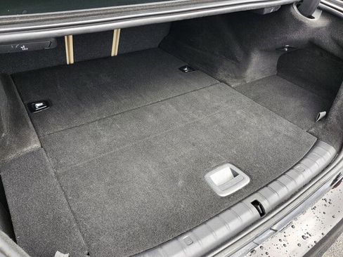 Used 2018 BMW 530e 530e iPerformance image 32