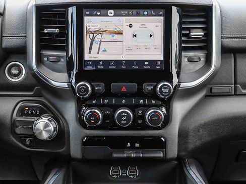 Used 2024 RAM 1500 Laramie RWD image 13