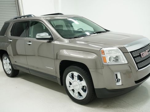 Used 2012 GMC Terrain SLT image 3