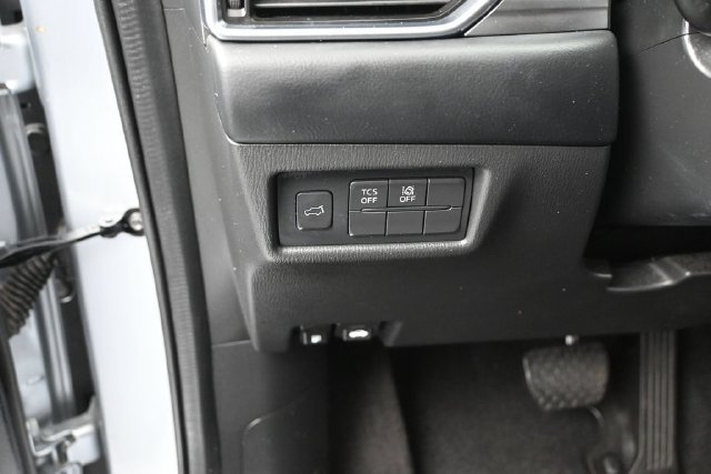Used 2020 MAZDA CX-5 Touring AWD/4WD image 19