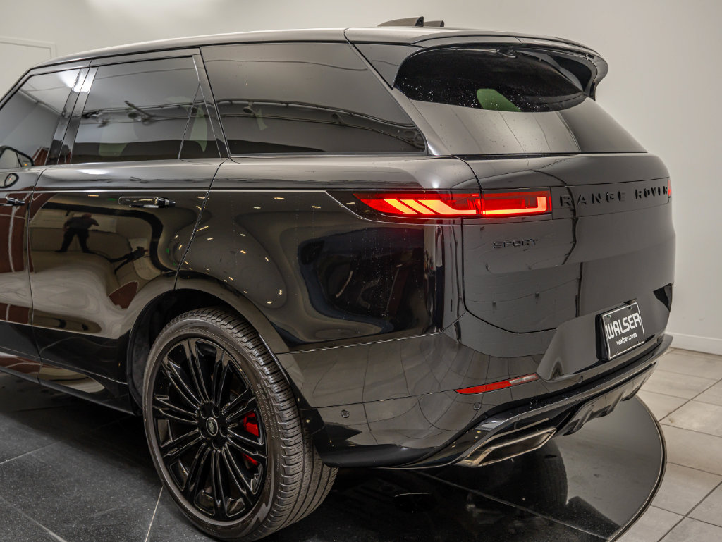 Used 2024 Land Rover Range Rover Sport Dynamic SE AWD/4WD image 18