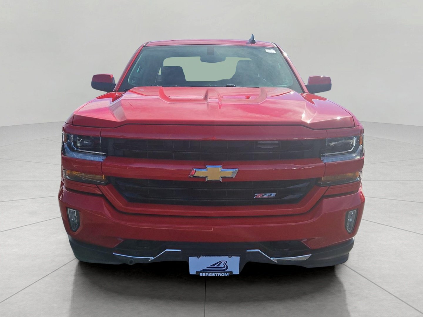 Used 2018 Chevrolet Silverado 1500 LT w/ All Star Edition AWD/4WD image 3