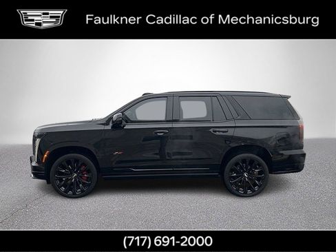 Used 2026 Cadillac Escalade V w/ LPO, ONYX Package image 9