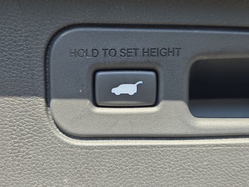 Used 2025 Honda Pilot EX-L image 14
