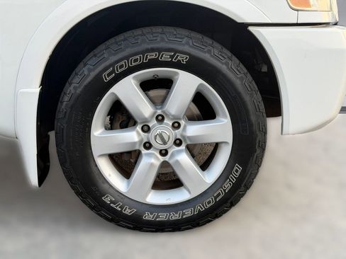 Used 2008 Nissan Titan LE image 11