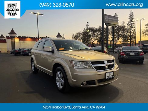 Used 2010 Dodge Journey SXT w/ Navigation & Sound Group I FWD image 1