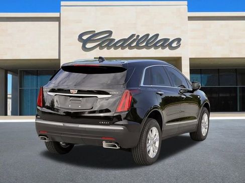 New 2026 Cadillac XT5 Luxury image 3