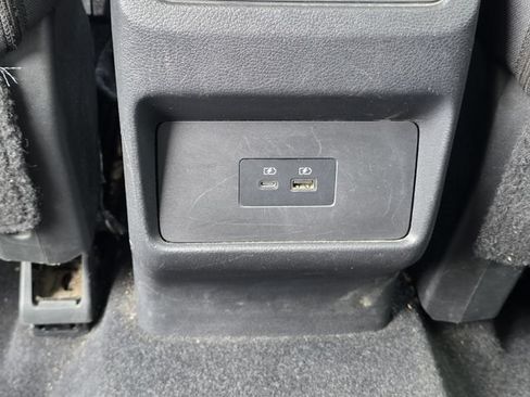 Used 2021 Nissan Rogue SV AWD/4WD image 18