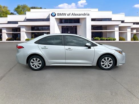 Used 2023 Toyota Corolla LE FWD image 8