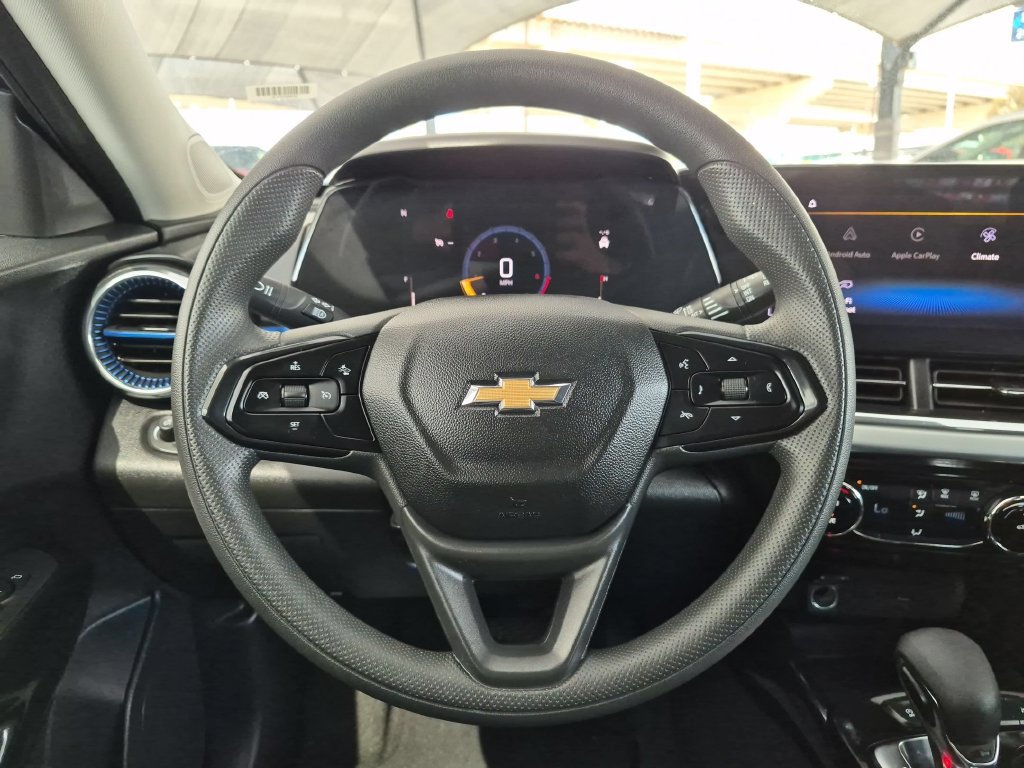 Used 2026 Chevrolet Trax LT FWD image 20