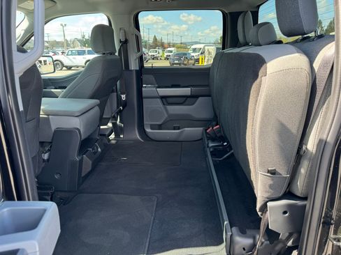 Used 2025 Ford F150 XLT w/ Equipment Group 301A Standard image 21