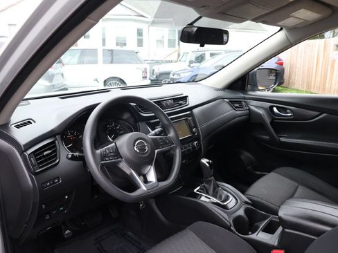 Used 2018 Nissan Rogue S AWD/4WD image 15