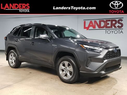 Used 2024 Toyota RAV4 XLE AWD/4WD image 1