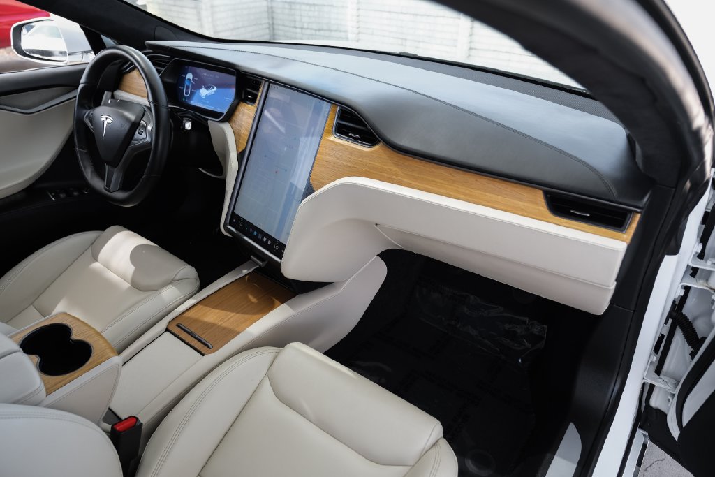 Used 2020 Tesla Model S Long Range Plus AWD/4WD image 10