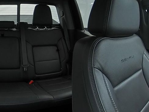 Used 2023 GMC Sierra 1500 Denali AWD/4WD image 38