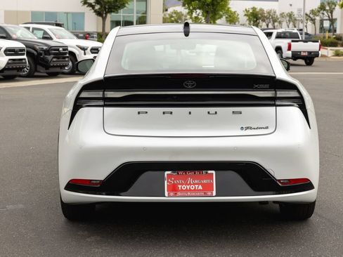 Certified 2023 Toyota Prius Prime FWD image 6