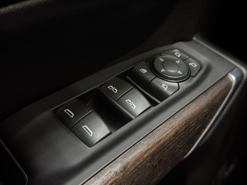 Used 2021 GMC Sierra 1500 Denali w/ Denali Premium Package image 40